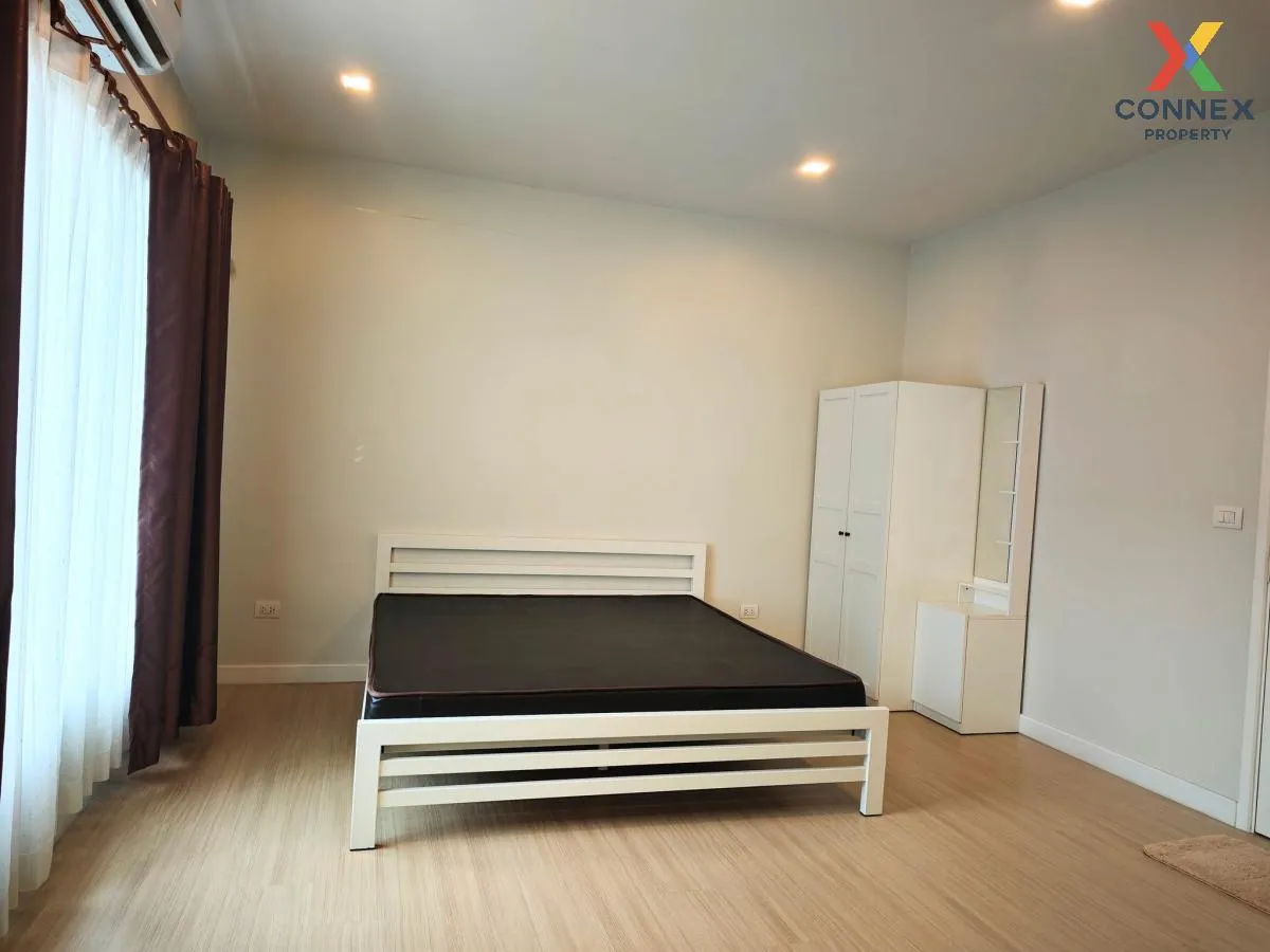 For Rent Townhouse/Townhome  , PLEX BANGNA , wide frontage , newl