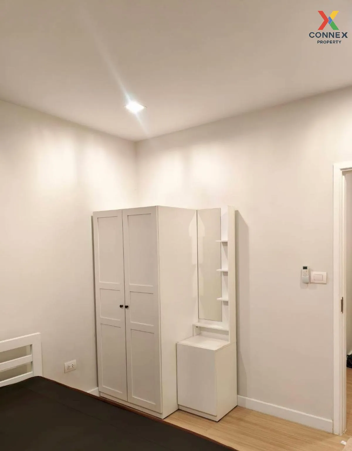 For Rent Townhouse/Townhome  , PLEX BANGNA , wide frontage , newl