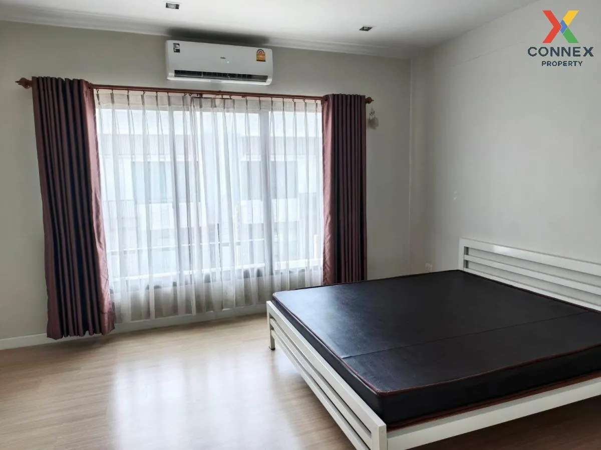 For Rent Townhouse/Townhome  , PLEX BANGNA , wide frontage , newl