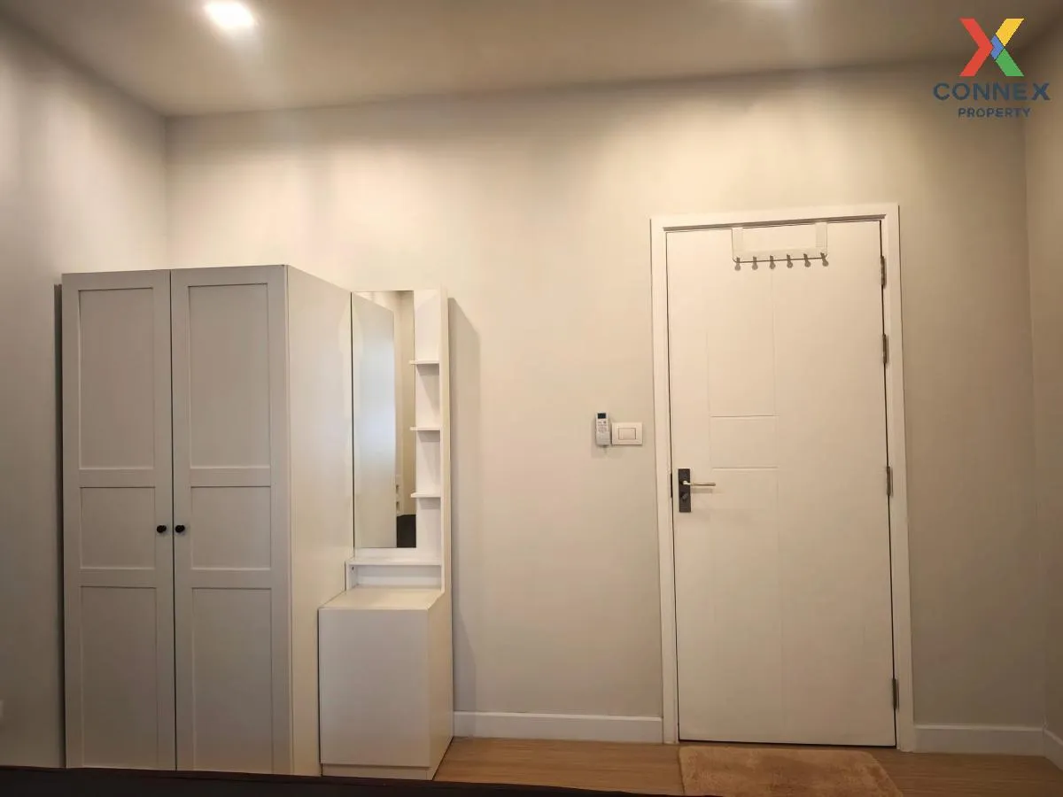 For Rent Townhouse/Townhome  , PLEX BANGNA , wide frontage , newl