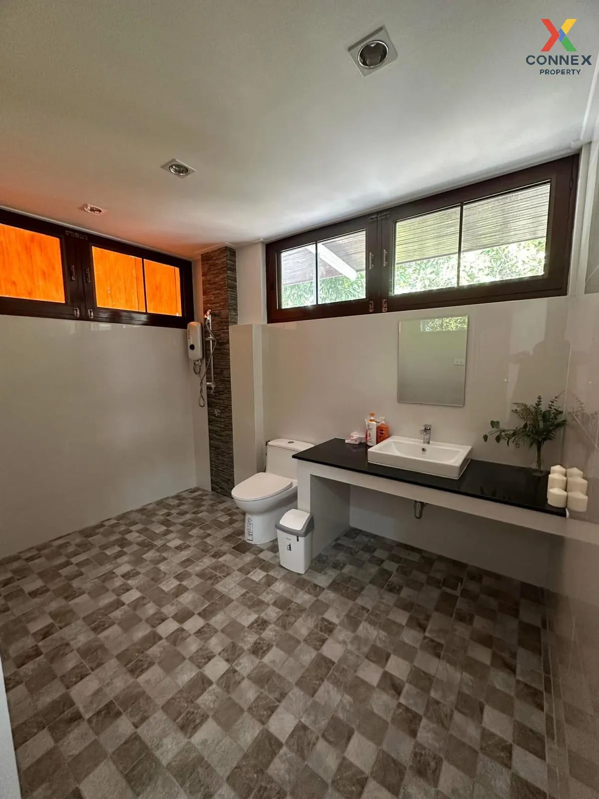 For Rent Townhome sukumvit60/1 , wide frontage , Bang Chak , Phra