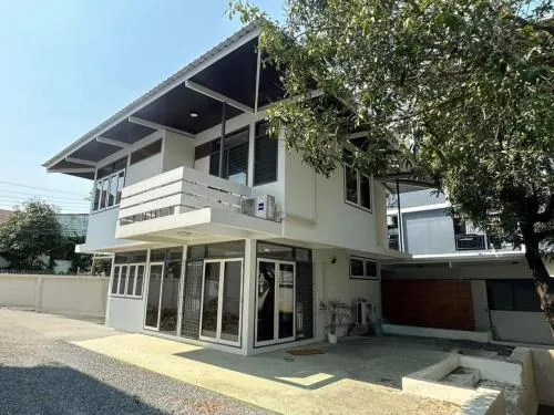 เช่าบ้านเดี่ยวสุขุมวิท60/1 หน้ากว้าง บางจาก เขต พระนคร กรุงเทพ CX-124841