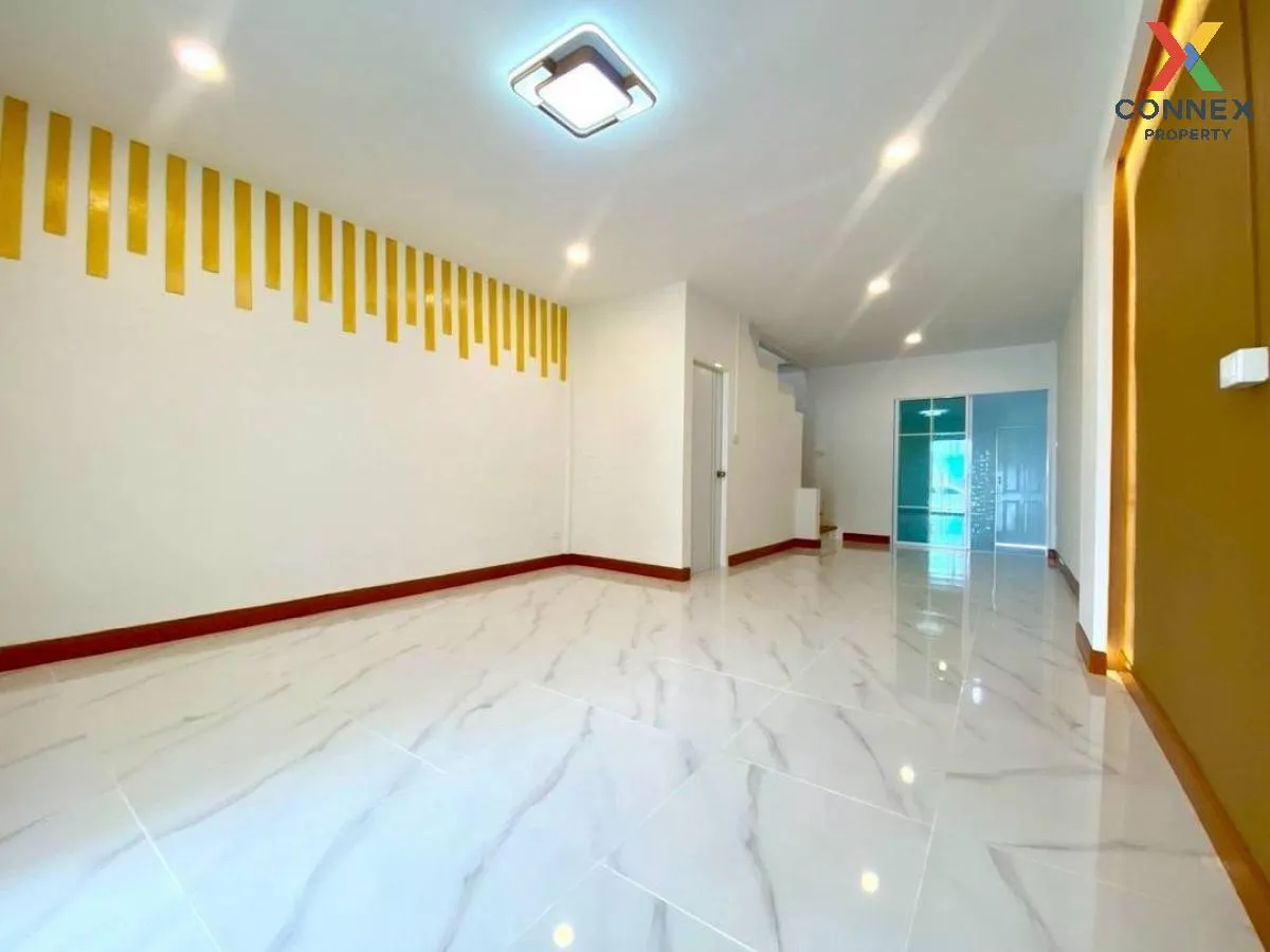 For Sale Townhouse/Townhome  , Baan Manawadee , Bang Khu Rat , Ba