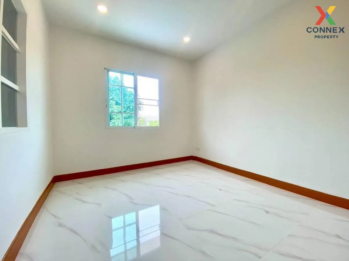 For Sale Townhouse/Townhome  , Baan Manawadee , Bang Khu Rat , Ba
