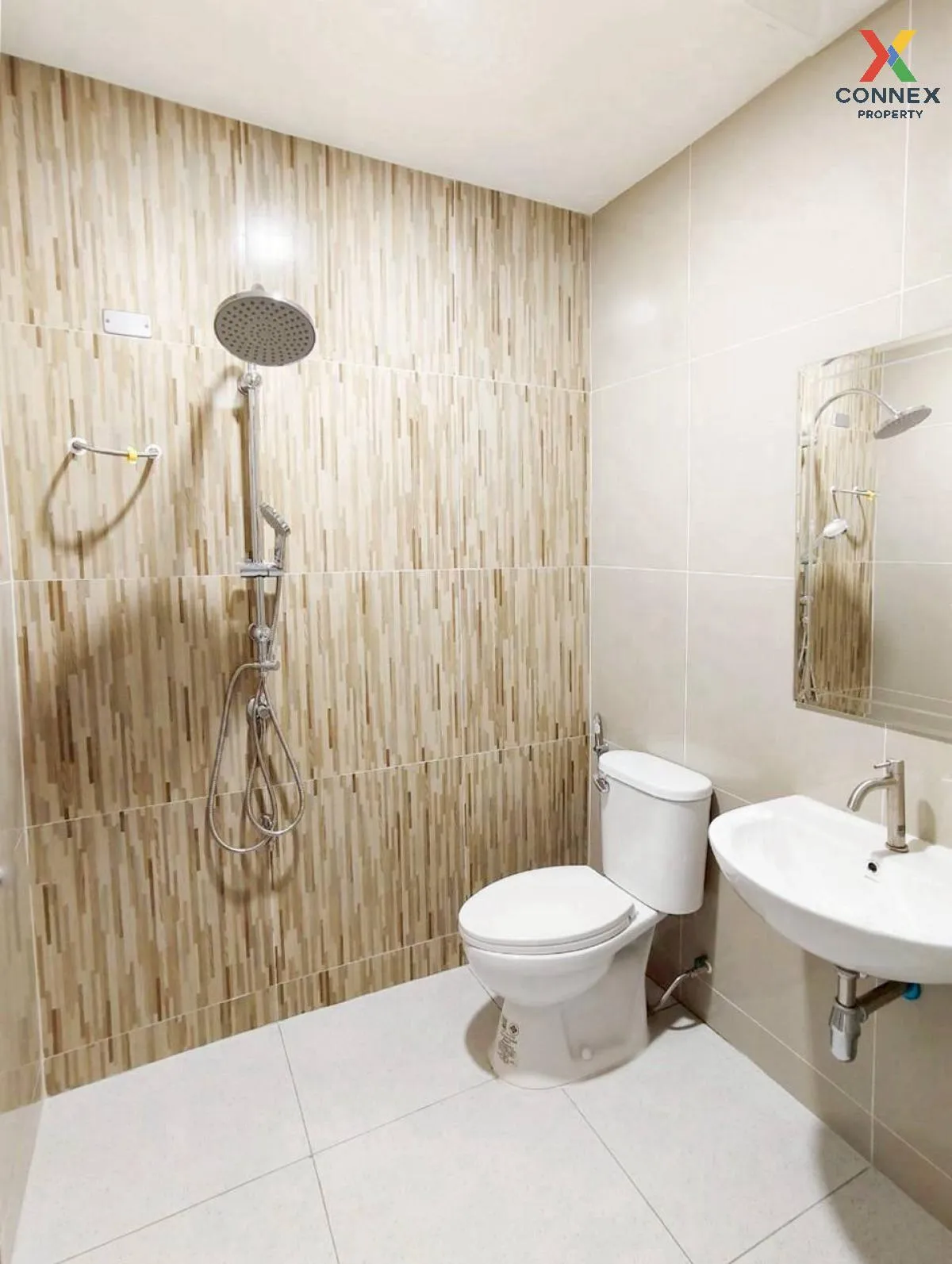 For Sale Townhouse/Townhome  , Baan Siriwan 1 , newly renovated ,