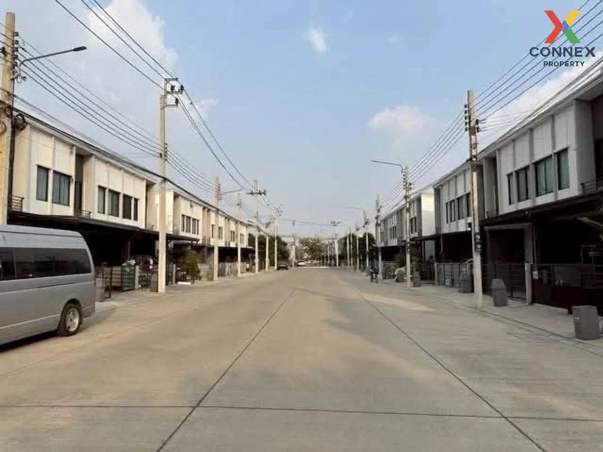 For Sale Townhouse/Townhome  , Pleno Chaiyaphruek , wide frontage