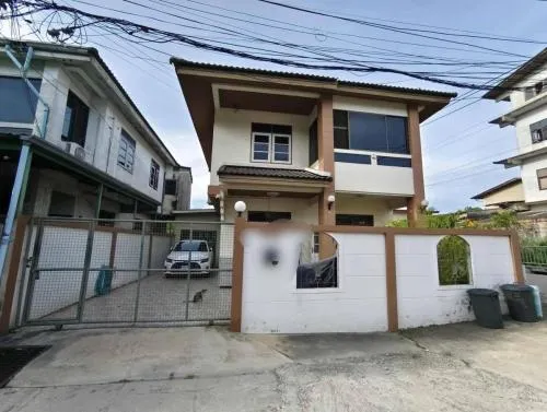 ขายบ้านเดี่ยว 2 ชั้น 42.6 ตรว. หลังมุม ซอยเพชรเกษม 69 แยก 7 กรุงเทพมหานคร หลักสอง เขต บางแค กรุงเทพ CX-124976