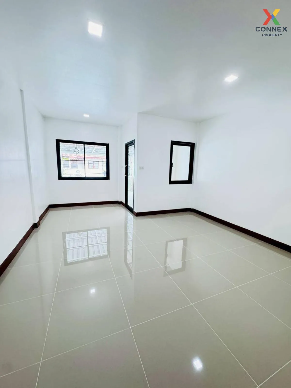 ขายทาวน์เฮ้าส์/ทาวน์โฮม  ศรีเมืองทอง วัดลาดปลาดุก รีโนเวทใหม่ บาง