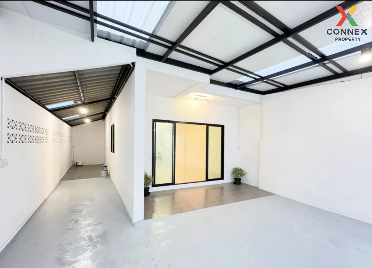 ขายบ้าน  บ้านร่มประดู่ เพชรเกษม 104 ห้องมุม รีโนเวทใหม่ กระทุ่มล้ 4