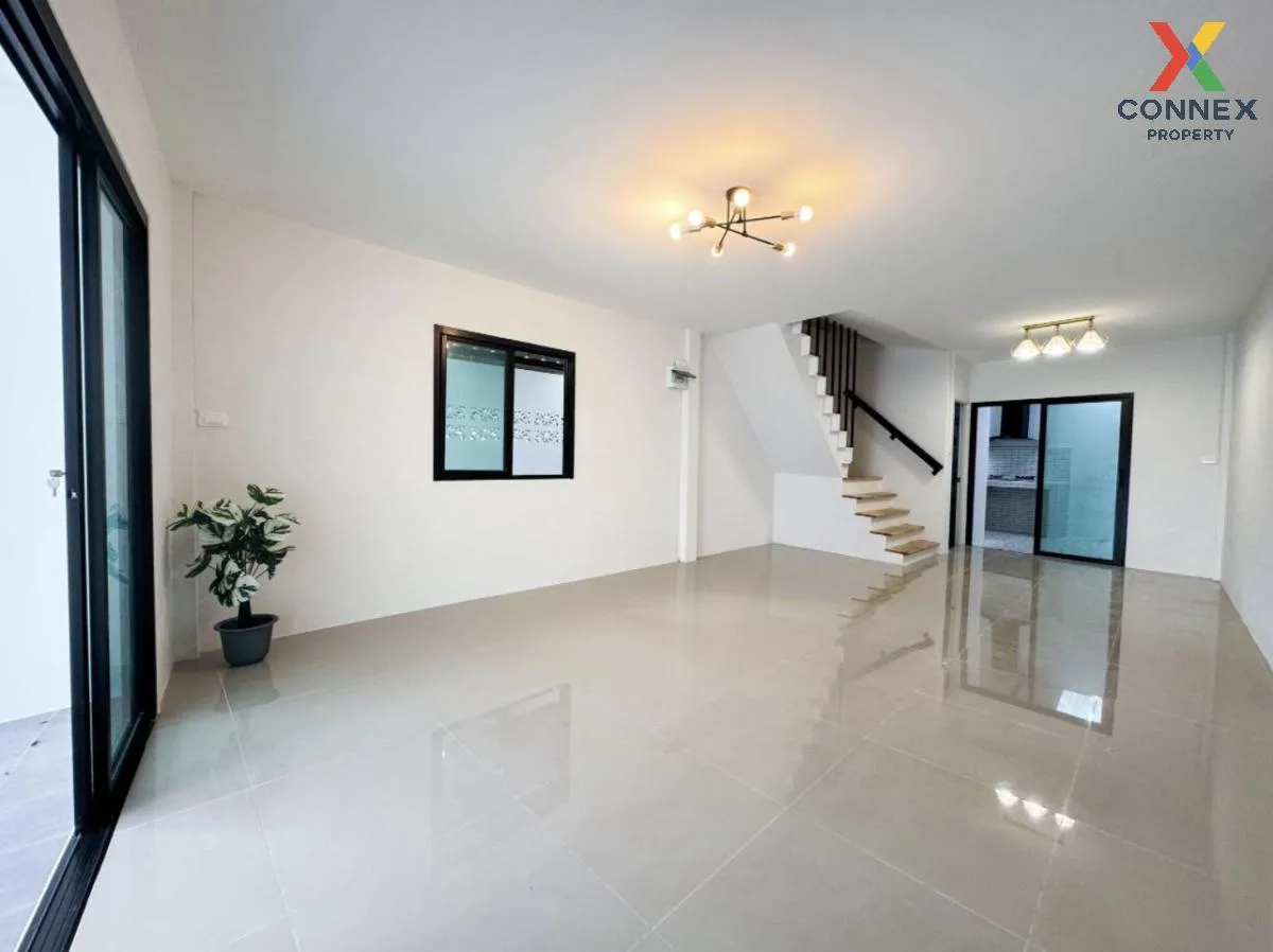 ขายบ้าน  บ้านร่มประดู่ เพชรเกษม 104 ห้องมุม รีโนเวทใหม่ กระทุ่มล้