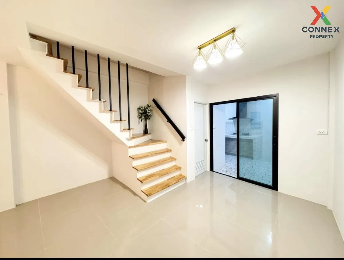 ขายบ้าน  บ้านร่มประดู่ เพชรเกษม 104 ห้องมุม รีโนเวทใหม่ กระทุ่มล้
