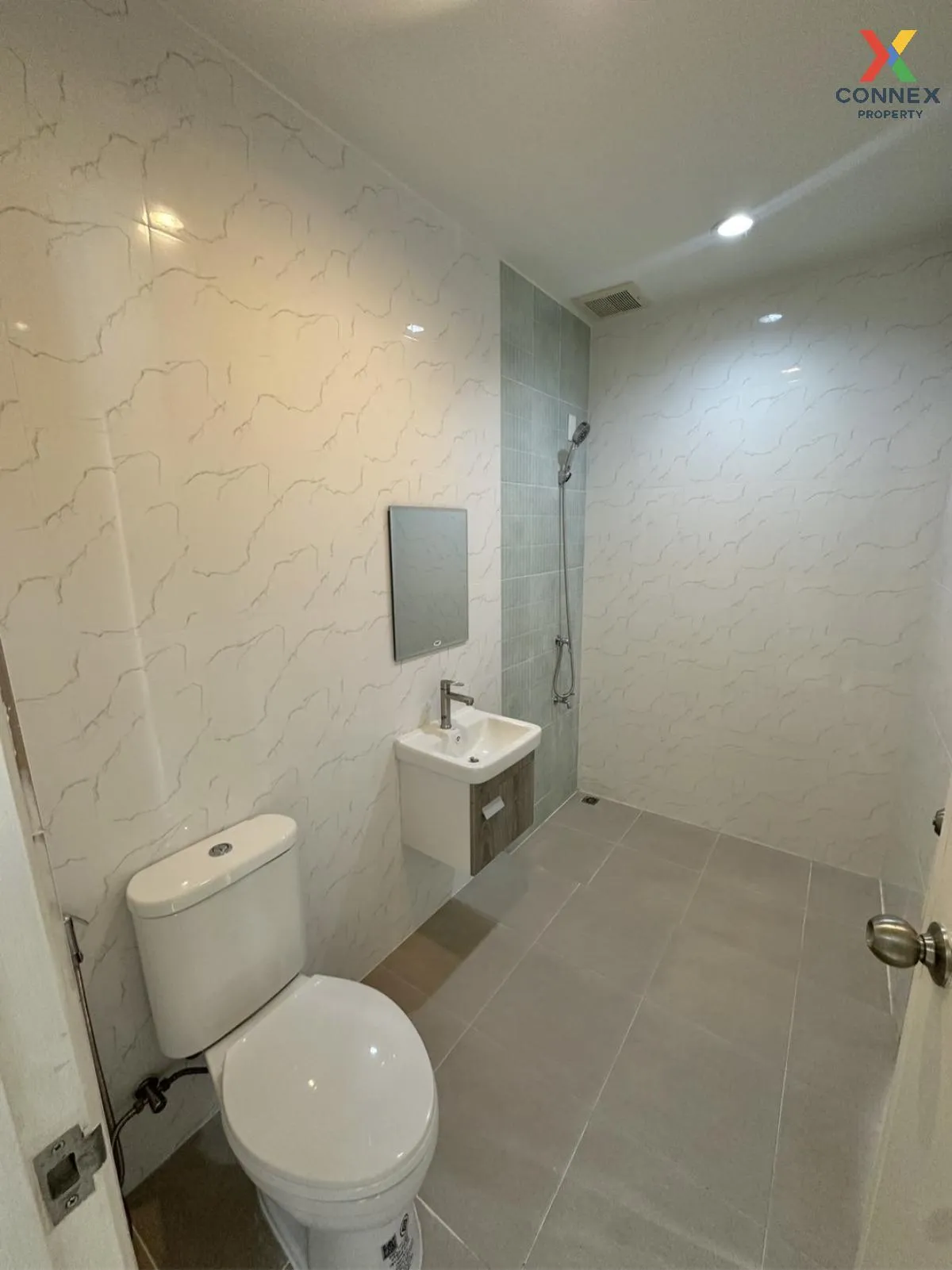 For Sale Townhouse/Townhome  , The Fortune Suvarnabhumi , Thap Ya