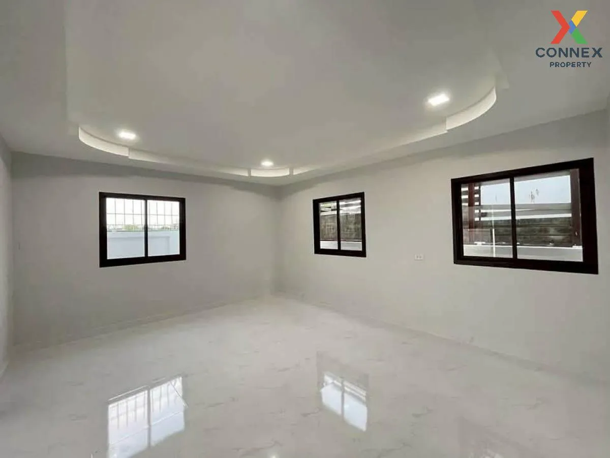 ขายบ้าน  บ้านฟ้า กรีนพาร์ค รังสิต - คลอง 3 หน้ากว้าง รีโนเวทใหม่ 