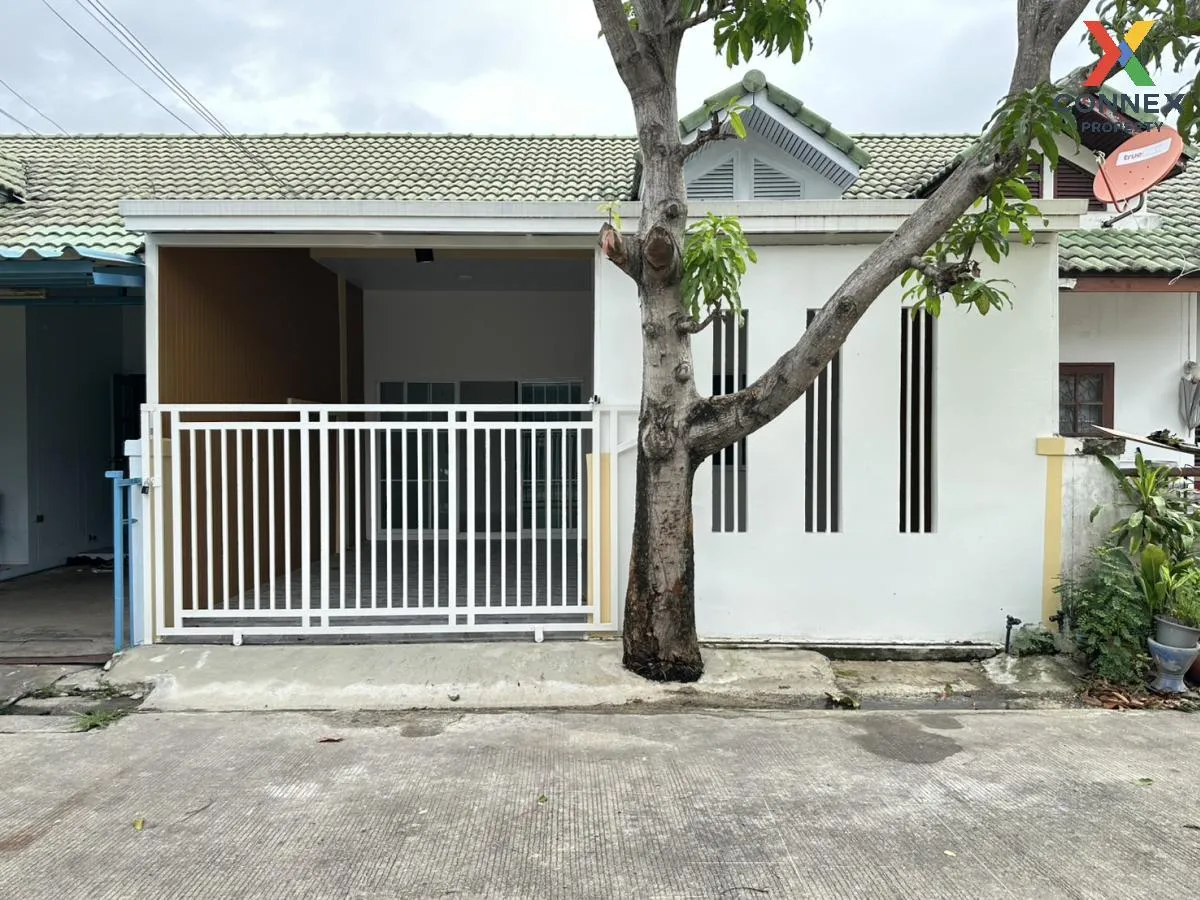 For Sale Townhouse/Townhome  , Narisara khong 11 , Bueng Nam Rak  1