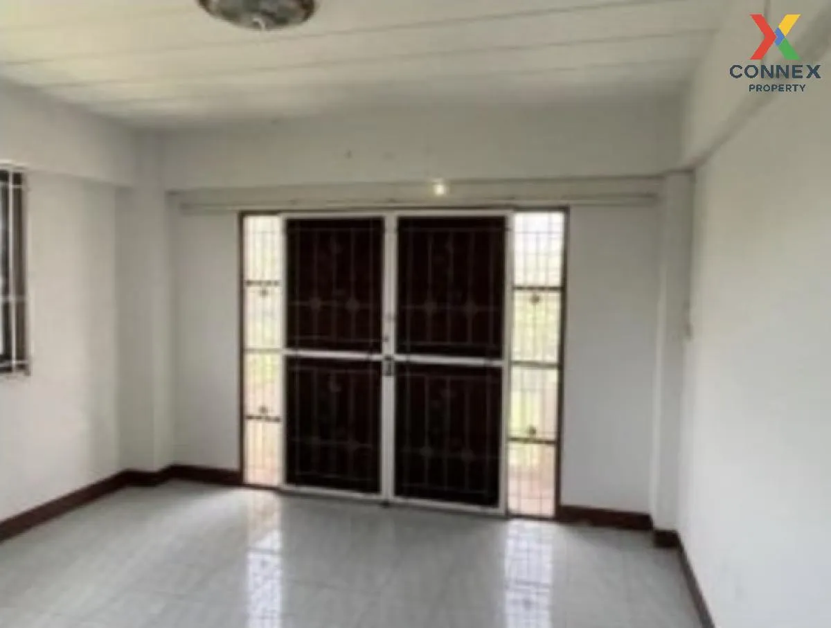For Sale 3 - storey commercial building area 144 square meters Ph