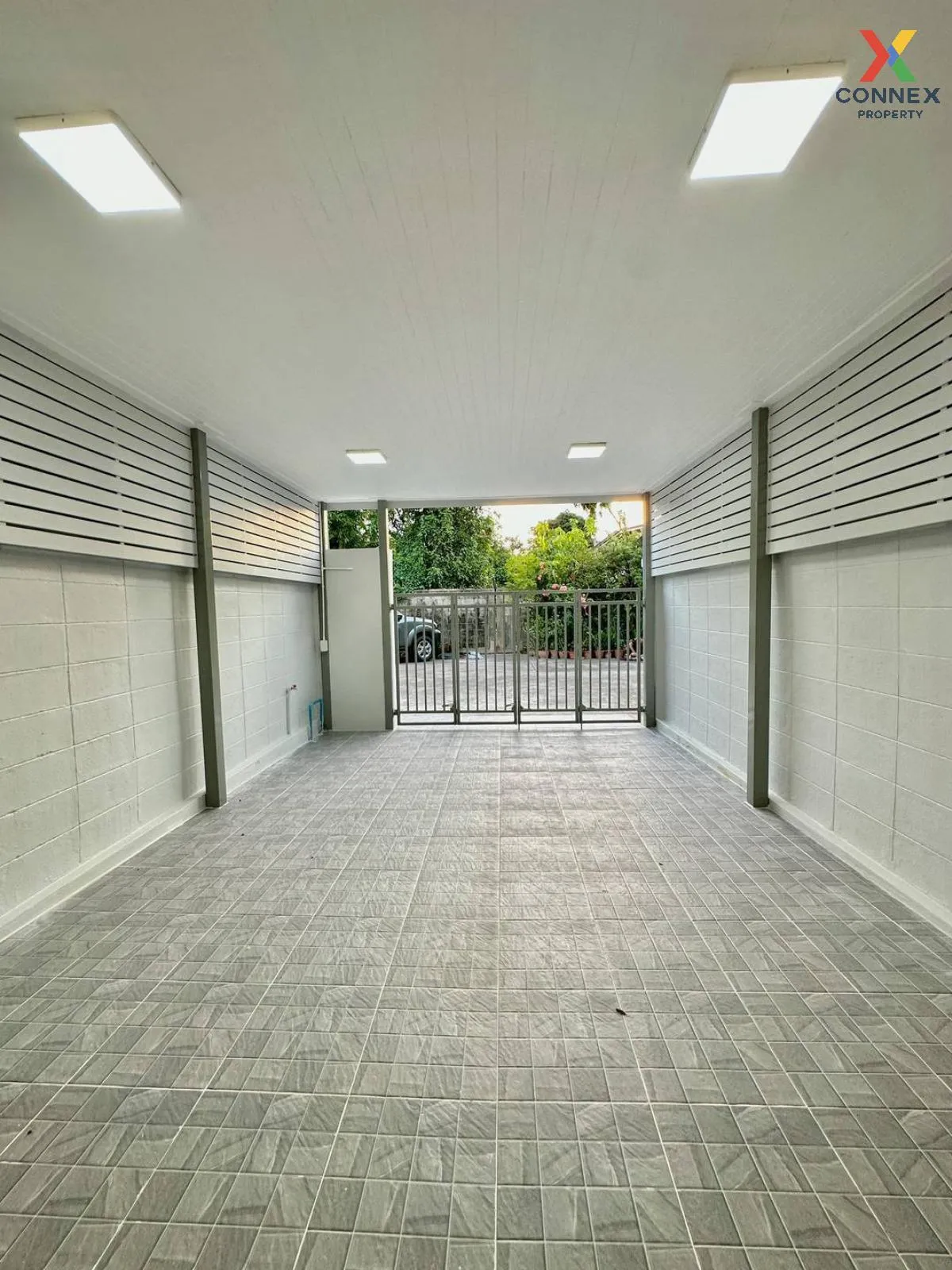 For Sale Townhouse/Townhome  , Baan Duriyanon , newly renovated , 4