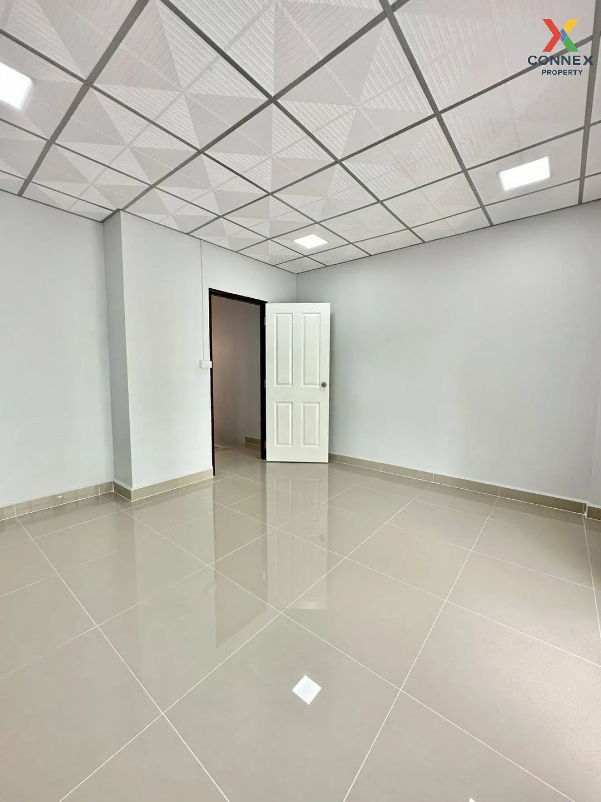 For Sale Townhouse/Townhome  , Baan Duriyanon , newly renovated ,
