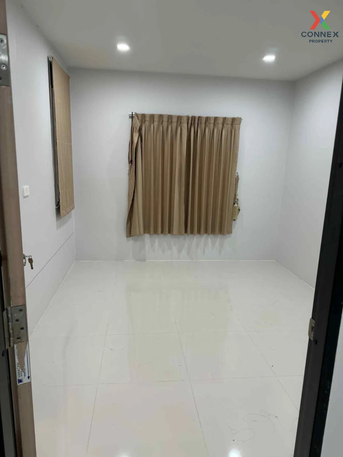 For Sale Townhouse/Townhome  , Supalai Palm Spring Thepharak , Ba