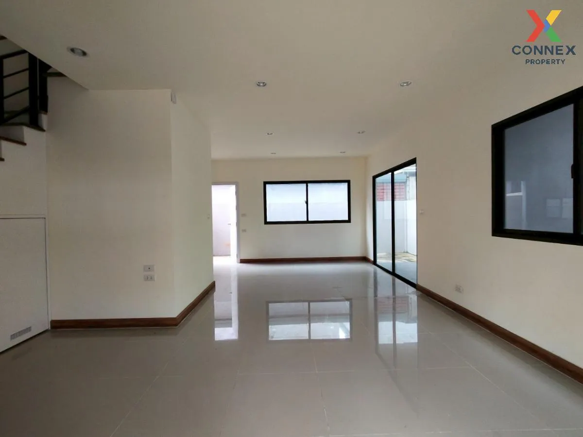 For Sale Townhouse/Townhome  , Natura Trend Prachauthit 90 , Ban 