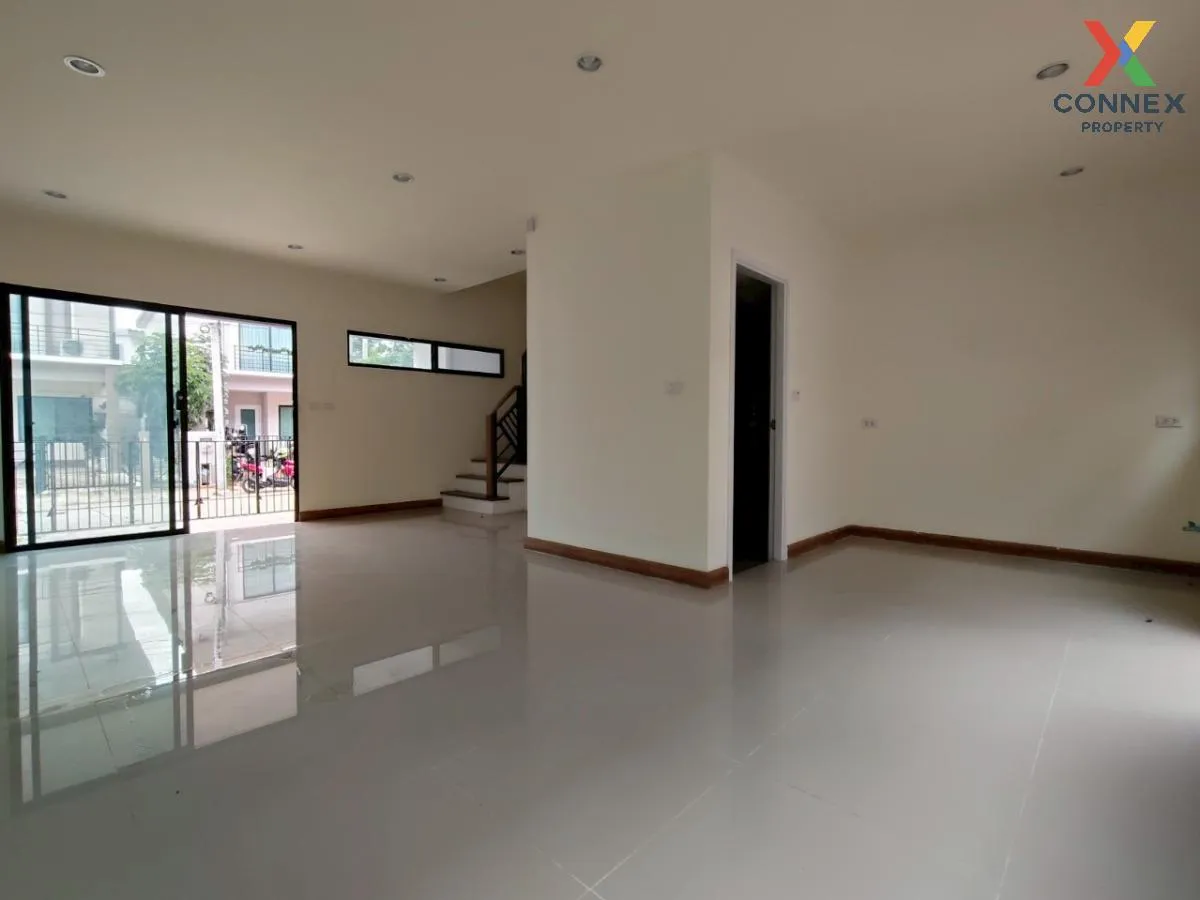For Sale Townhouse/Townhome  , Natura Trend Prachauthit 90 , Ban 