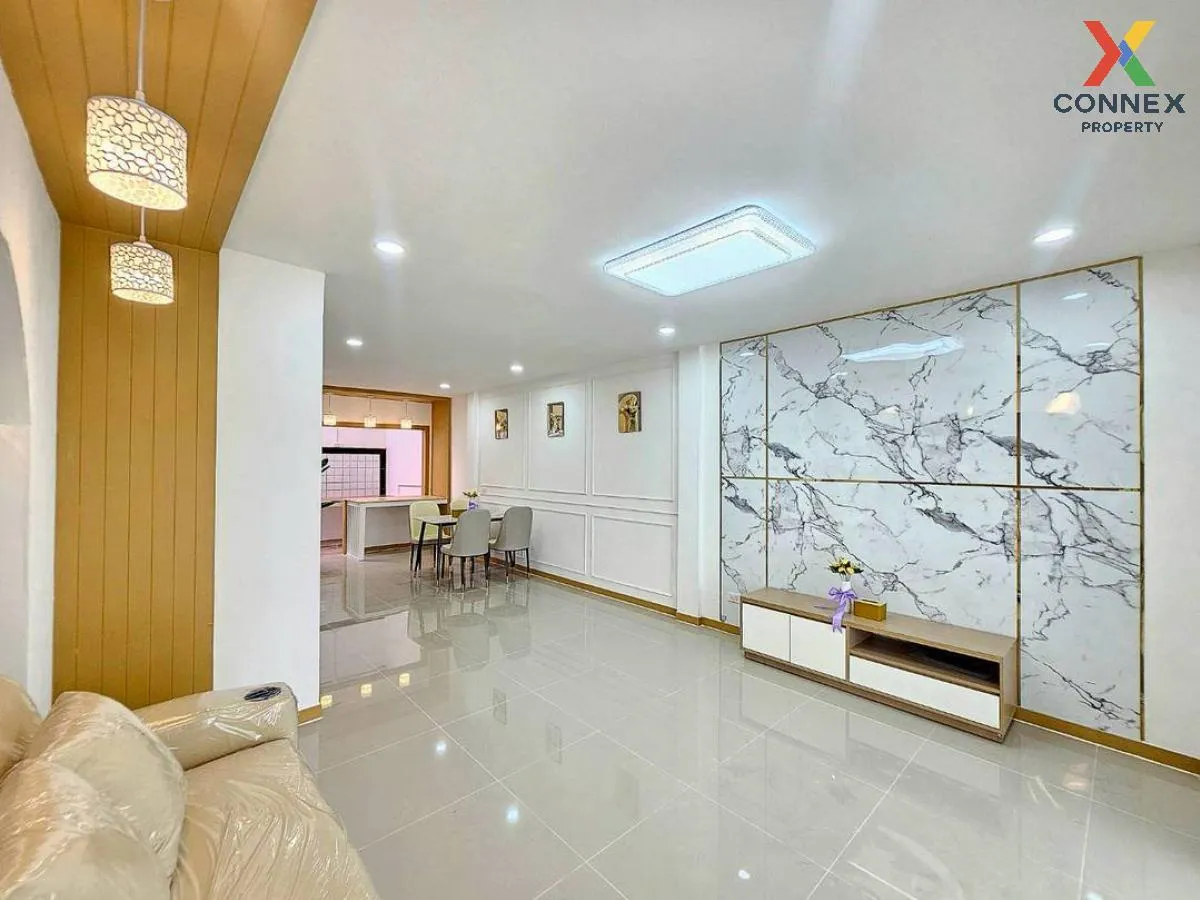 ขายทาวน์เฮ้าส์/ทาวน์โฮม  บ้านปิยวรารมย์ 3 รีโนเวทใหม่ ไทรน้อย ไทร