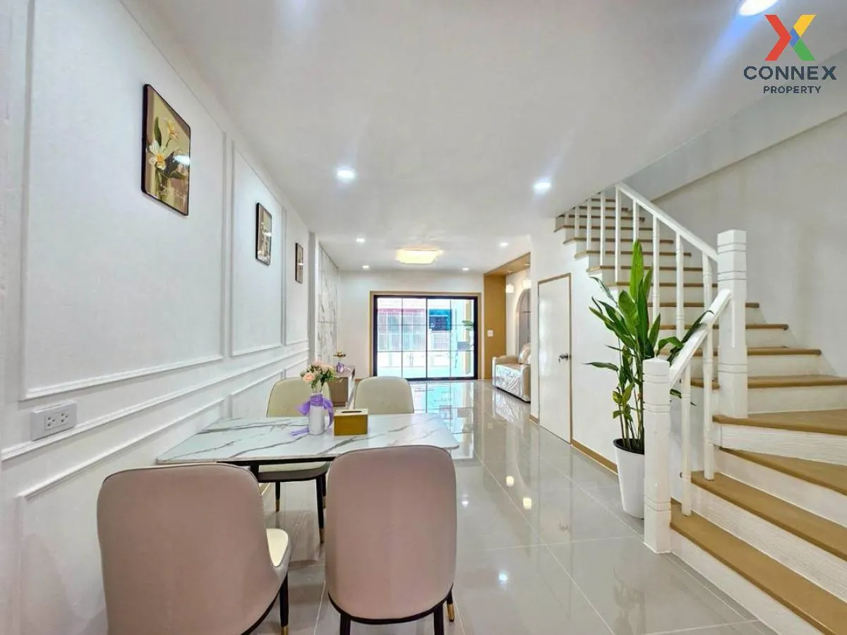 ขายทาวน์เฮ้าส์/ทาวน์โฮม  บ้านปิยวรารมย์ 3 รีโนเวทใหม่ ไทรน้อย ไทร