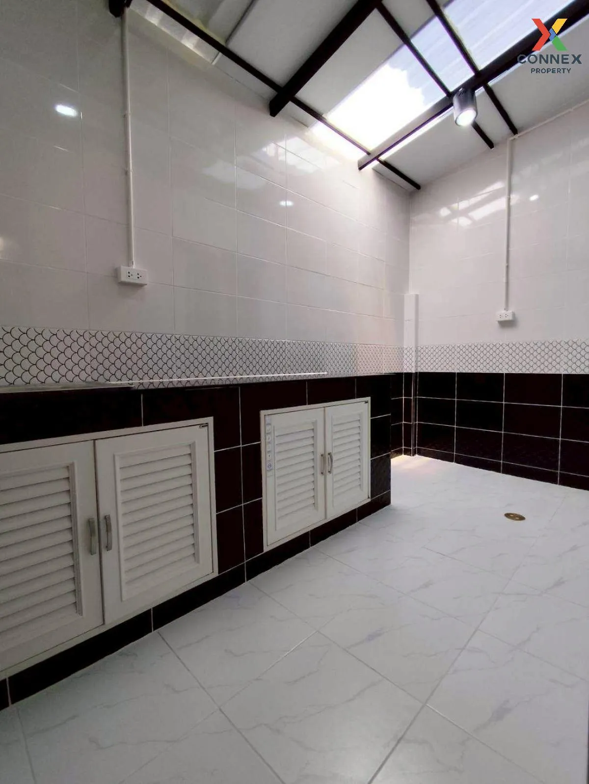 ขายทาวน์เฮ้าส์/ทาวน์โฮม  บ้านลุมพินี บางบัวทอง MRT-คลองบางไผ่ พิม