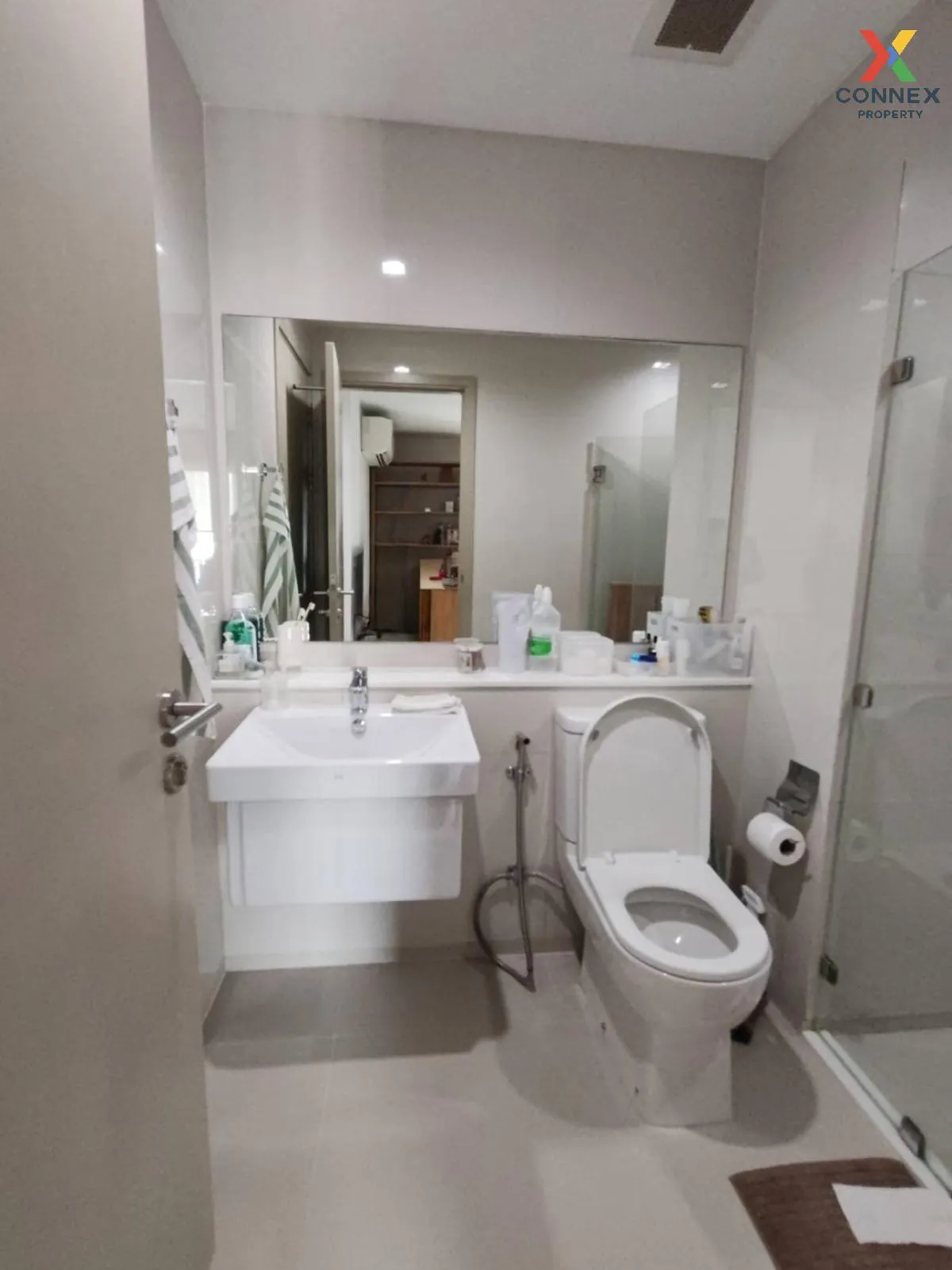 For Rent Condo , Life Ladprao , nice view , high floor , BTS-Ha Y