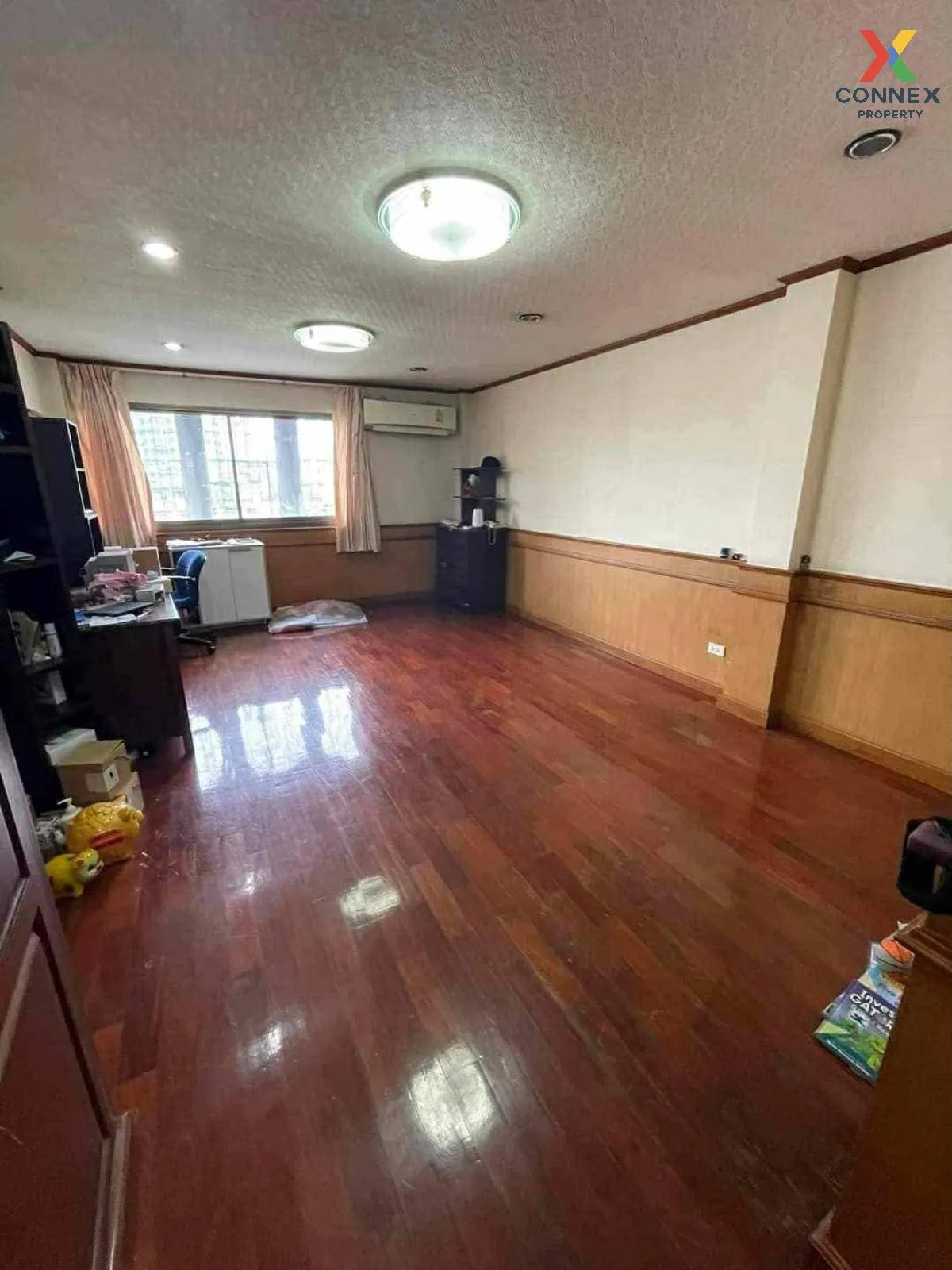 ขายอาคารพาณิชย์ 6 ชั้น พื้นที่ 2400 ตารางเมตร คลองสาน กรุงเทพ คลอ