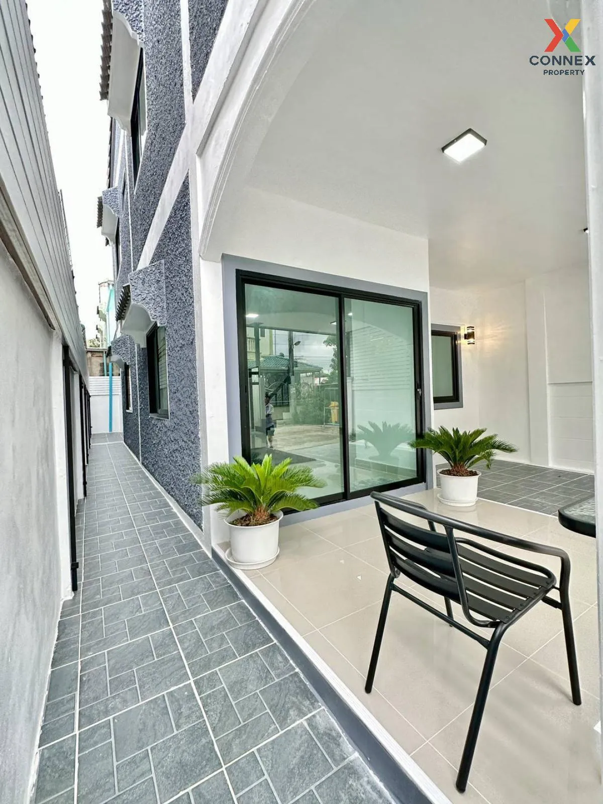 For Sale Townhouse/Townhome  , Suthawan , newly renovated , Bang 