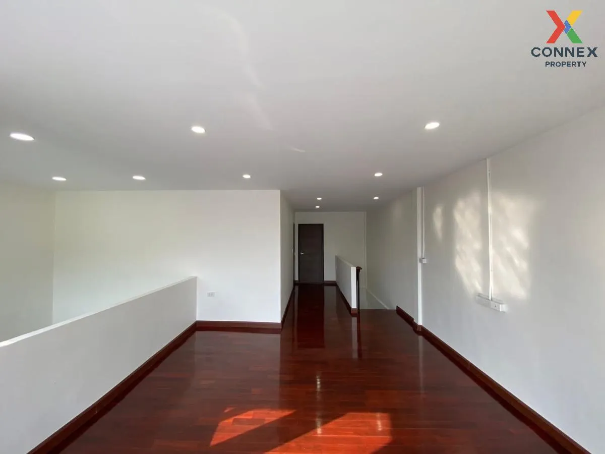 For Sale Townhouse/Townhome  , Friendship Village , newly renovat