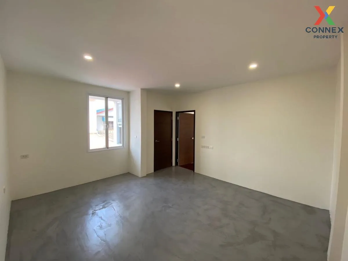 For Sale Townhouse/Townhome  , Friendship Village , newly renovat
