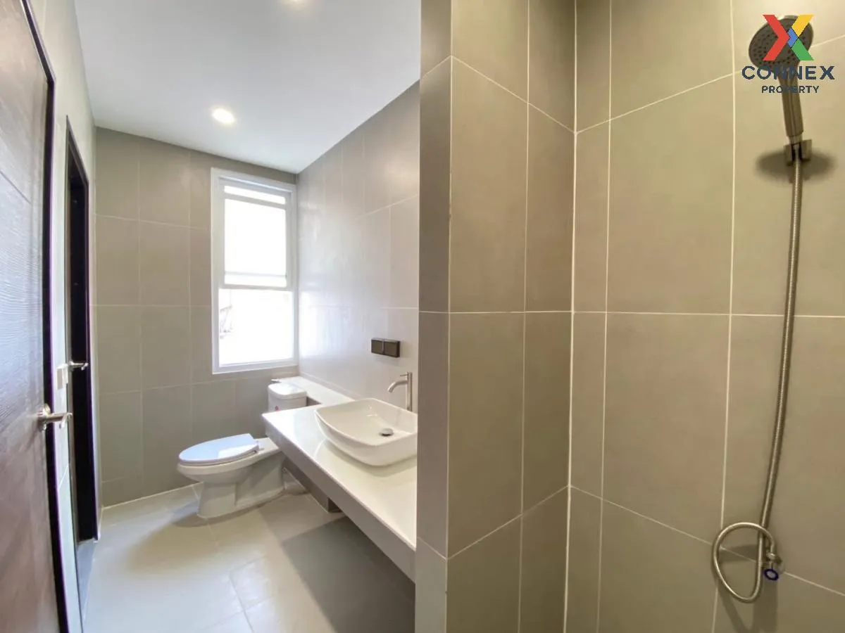 For Sale Townhouse/Townhome  , Friendship Village , newly renovat