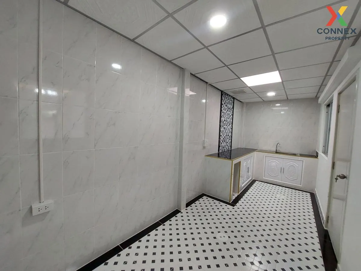 For Sale Townhouse/Townhome  , Baan Pruksa 113 Krungthep - Pathum