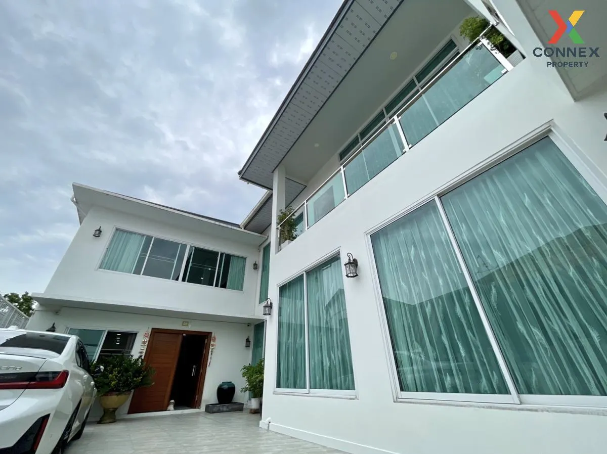 For Sale House , Baan Preecha Suwinthawong , Saen Saep , Min Buri 1