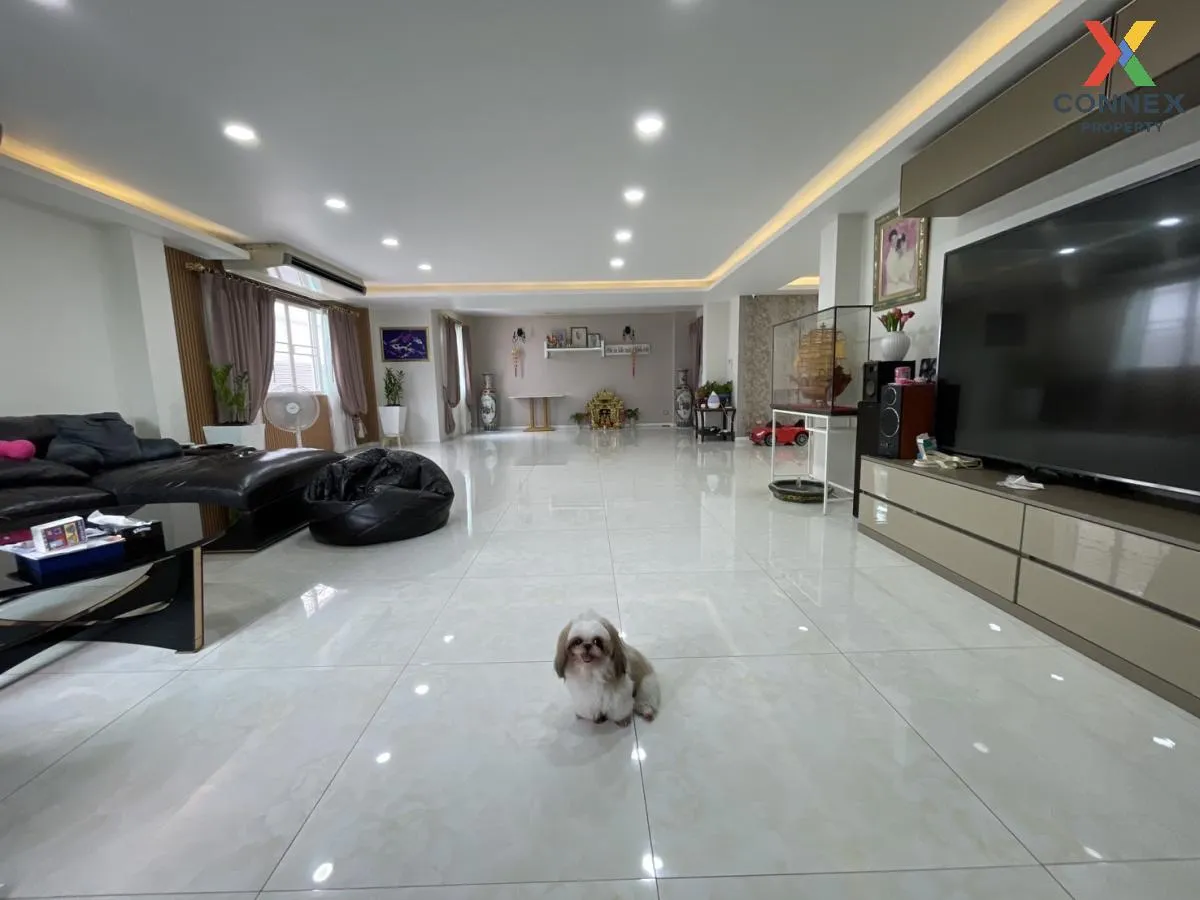 For Sale House , Baan Preecha Suwinthawong , Saen Saep , Min Buri 4