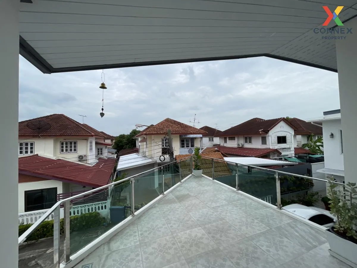 For Sale House , Baan Preecha Suwinthawong , Saen Saep , Min Buri