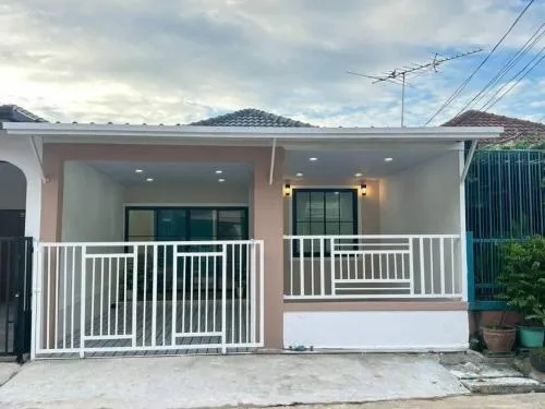 For Sale Townhouse/Townhome  , Baan Phrueksa 3 Bang Bua Thong , newly renovated , Bang Khu Rat , Bang Bua Thong , Nonthaburi , CX-125714