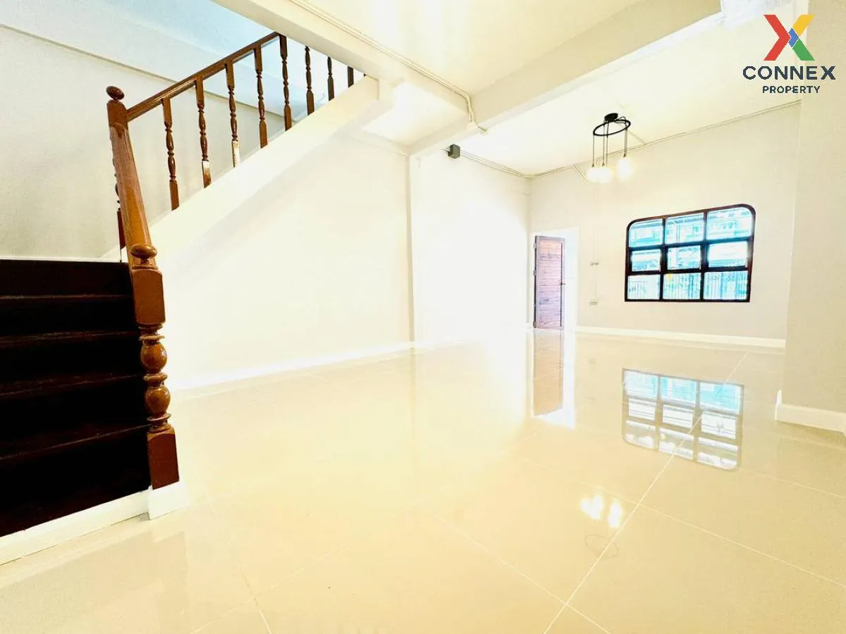 For Sale Townhouse/Townhome  , Baan Buathong 3 , newly renovated 