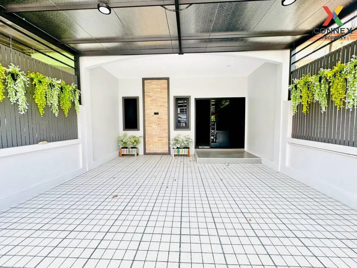 For Sale Townhouse/Townhome  , Baan Pharuai Bangbouthong , newly  4
