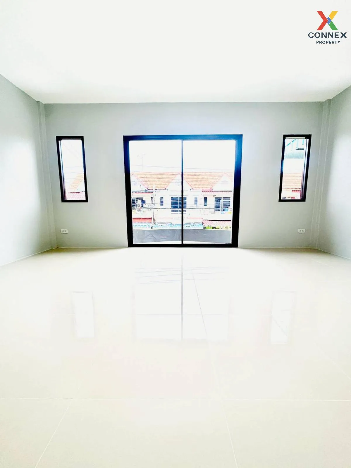 For Sale Townhouse/Townhome  , Baan Pharuai Bangbouthong , newly 