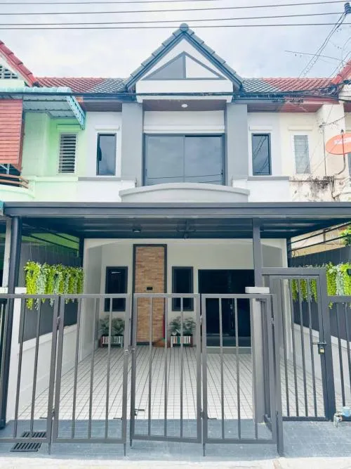 For Sale Townhouse/Townhome  , Baan Pharuai Bangbouthong , newly renovated , Lahan , Bang Bua Thong , Nonthaburi , CX-125764