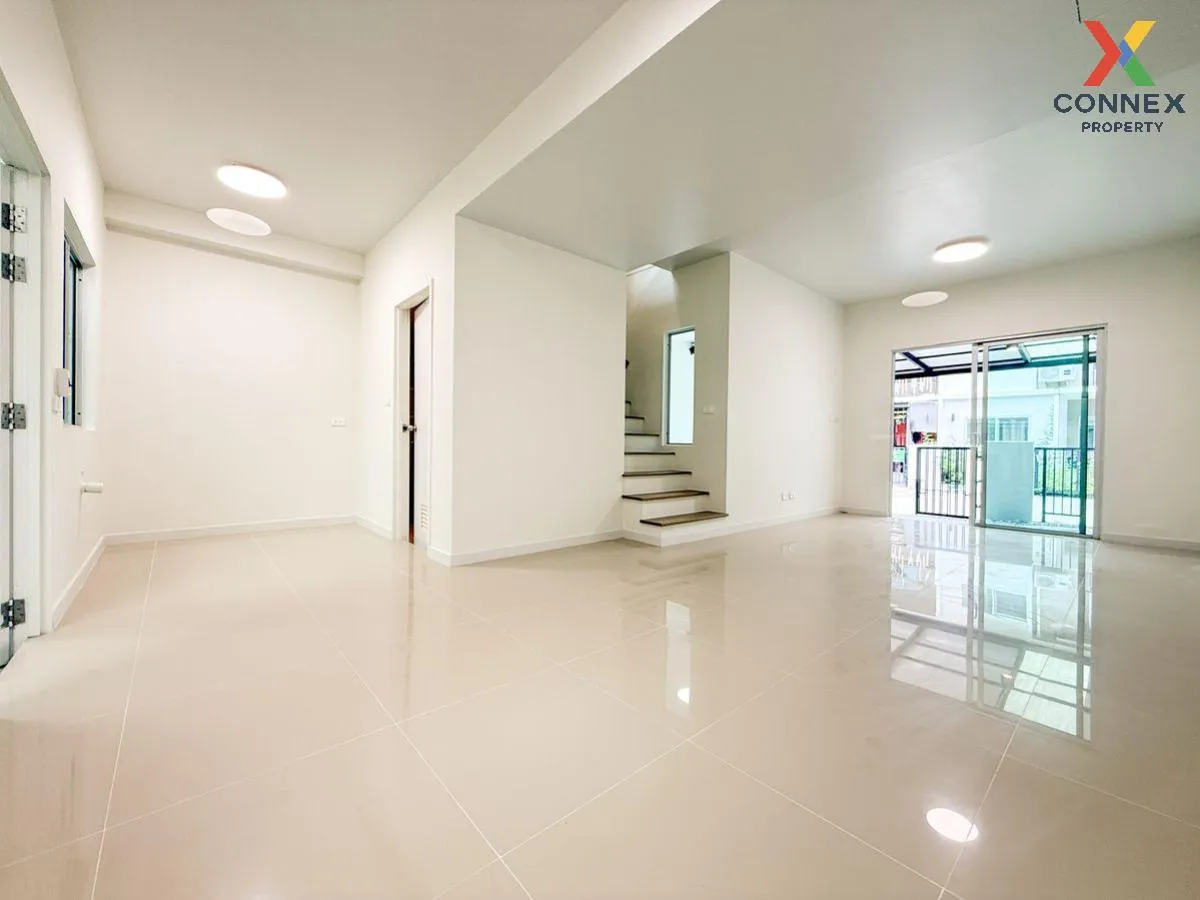 For Sale Townhouse/Townhome  , Baan Pruksa 112 Klongbangpai Stati 4