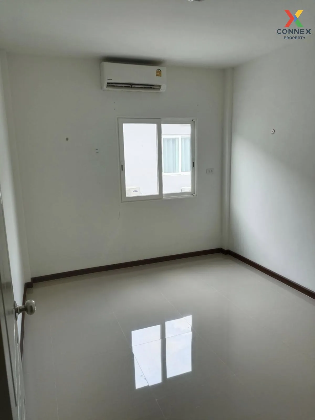 For Sale Townhouse/Townhome  , Suetrong Cozy Bangbuathong-340 , L