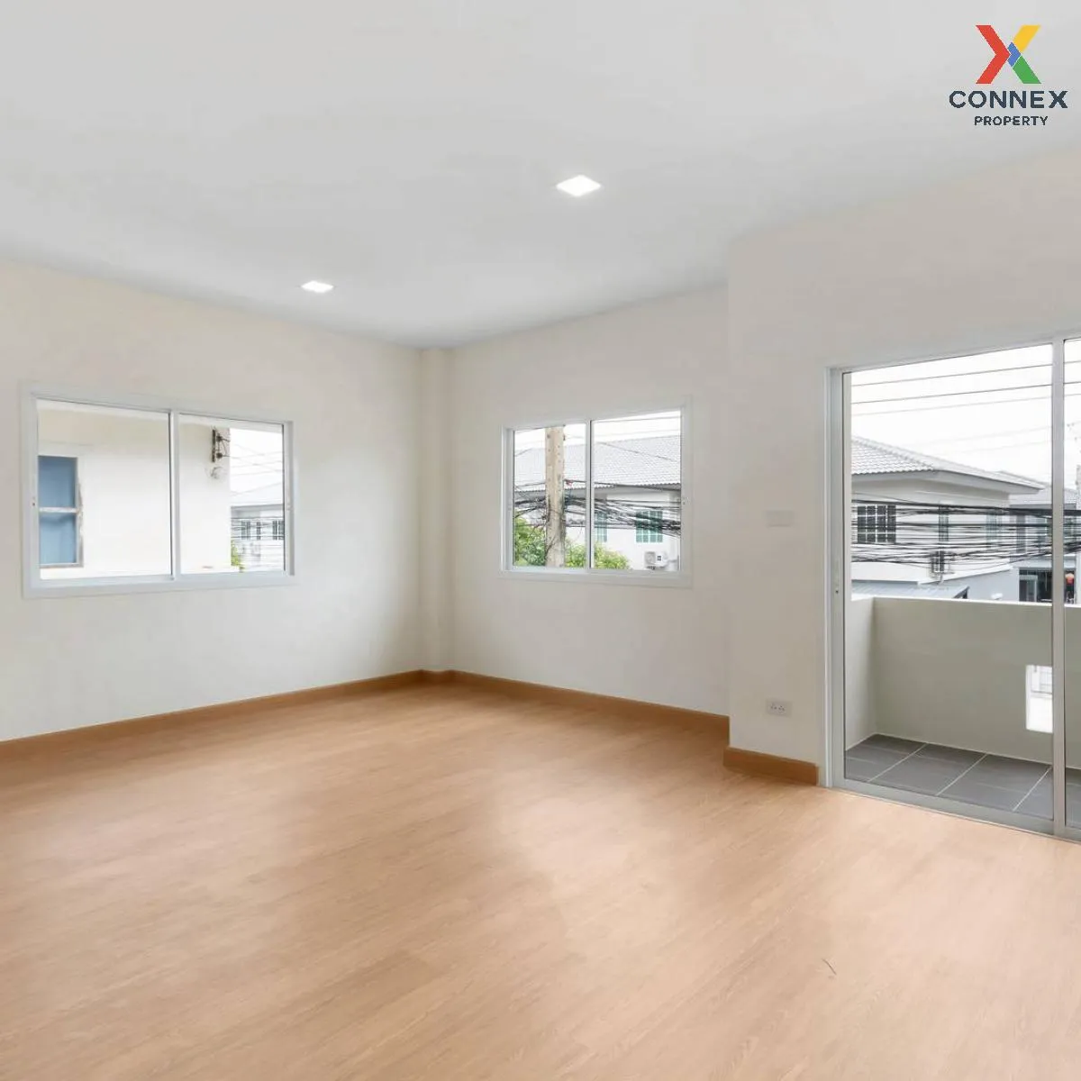 For Sale House , SENA Green Ville Lamlukka - Klong 2 , newly reno