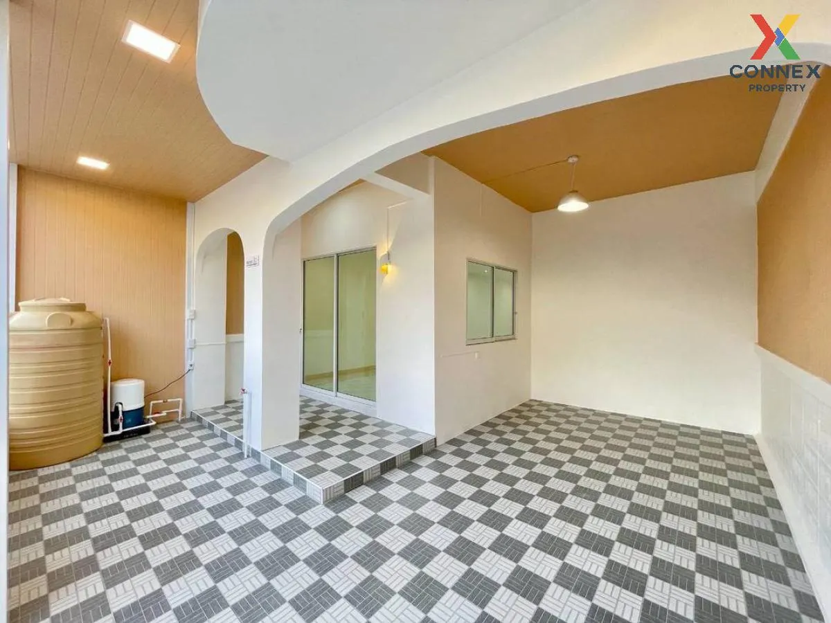 For Sale Townhouse/Townhome  , Baan Piyawararom 1 , wide frontage 3