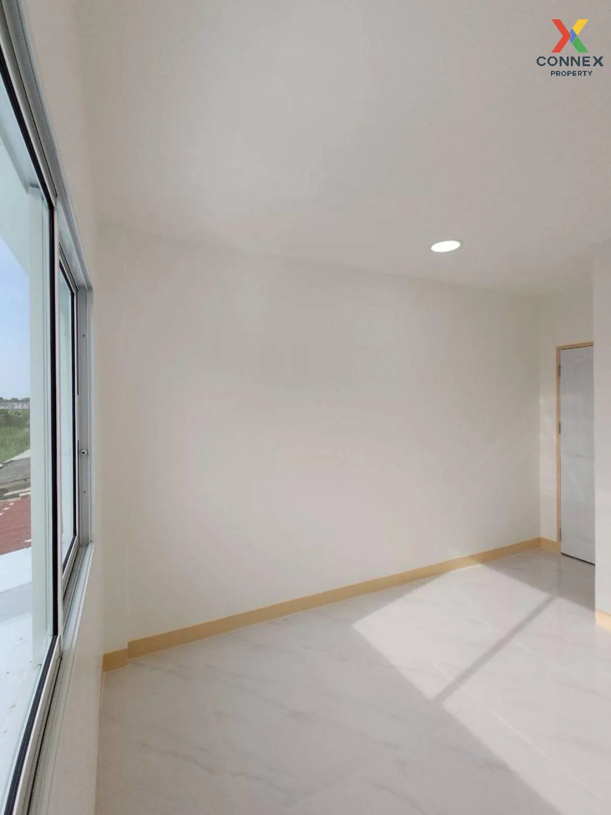 For Sale Townhouse/Townhome  , Baan Piyawararom 1 , wide frontage