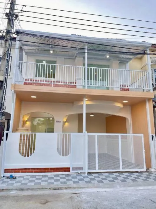 For Sale Townhouse/Townhome  , Baan Piyawararom 1 , wide frontage , newly renovated , Bang Bua Thong , Bang Bua Thong , Nonthaburi , CX-125836