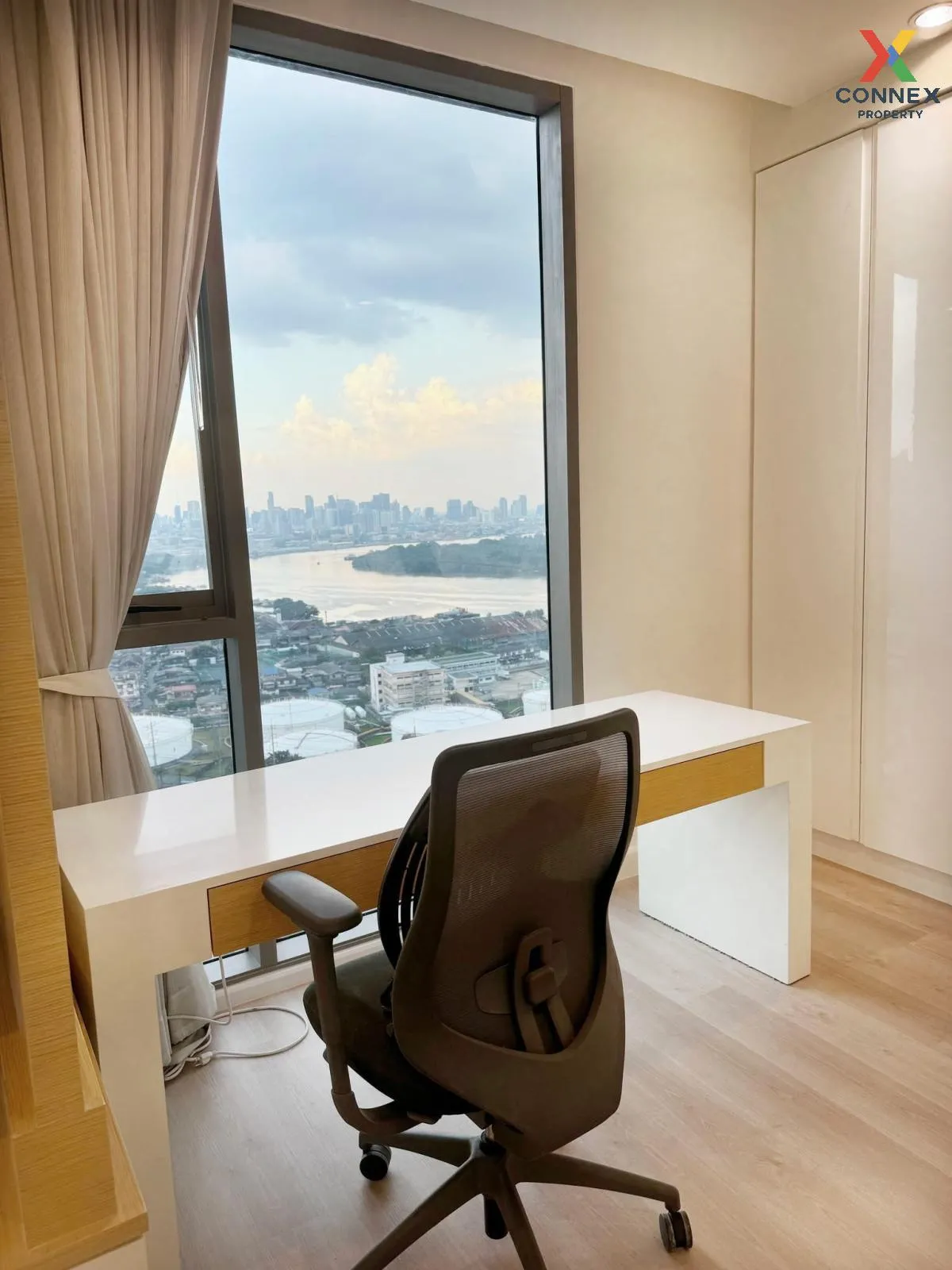 For Sale Condo , The Breeze Narathiwas , river view , BTS-Chong N