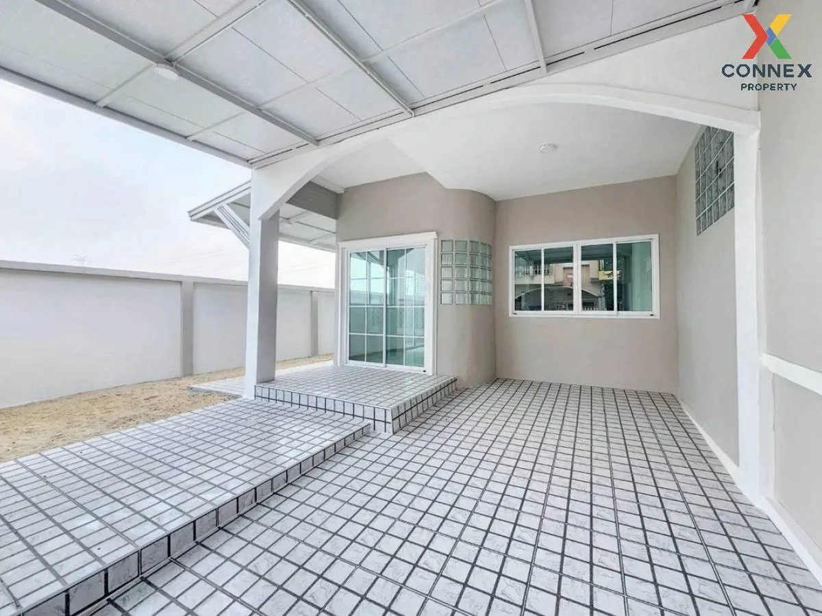 For Sale Townhouse/Townhome  , Baan Supakorn , corner unit , newl
